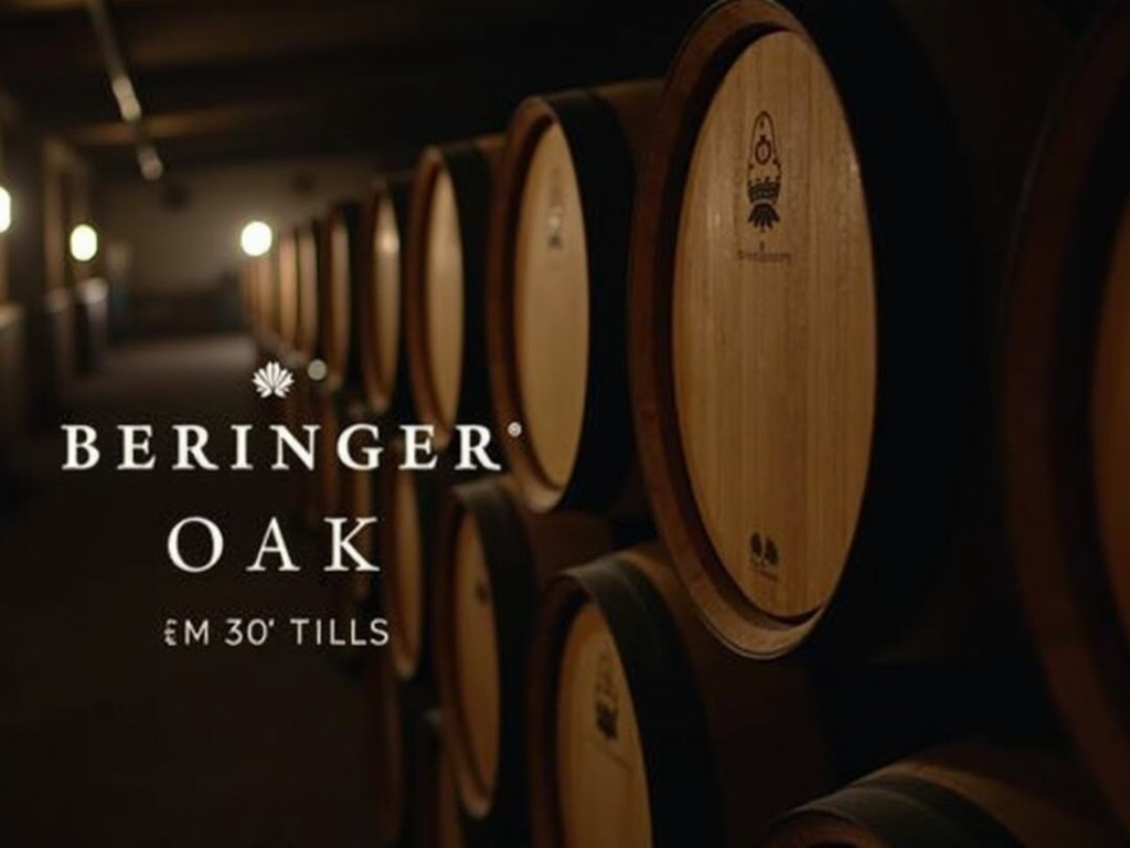 Beringer winery cellar with oak barrels